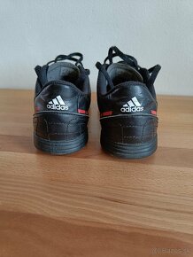 Tarfy Adidas - 3