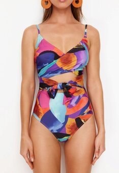 Dámske plavky a bikiny veľ. L - 3