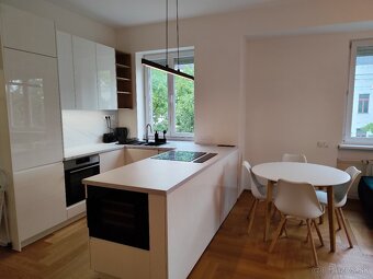 Staré mesto - Továrenská 18, 74 m2 na prenájom - 3