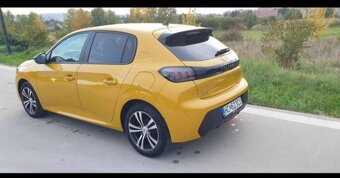 Peugeot 208 - 3