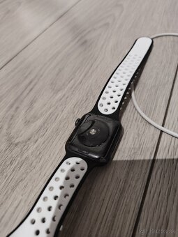 Apple Watch SE 40mm - 3