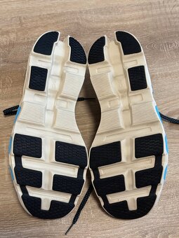 Hoka Cloudmonster 2 - 3