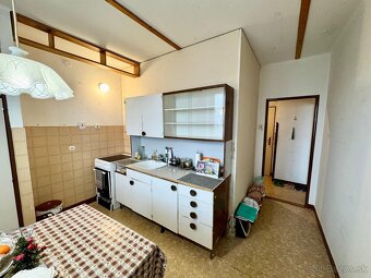 PRIESTRANNÝ 2i BYT, MIRKA NEŠPORA, HOLÍČ - 3