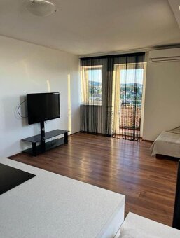 Prenajom 3izb byt - 3