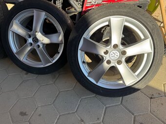 Predám hliníkové disky 5x112 r17 so zimnými Pneu - 3