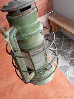 Stará vojenská bunkrová petrolejová lampa MEVA 863V - - 3