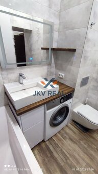 JKV REAL ponúka na predaj štýlový 2-izbový apartmán s veľkou - 3