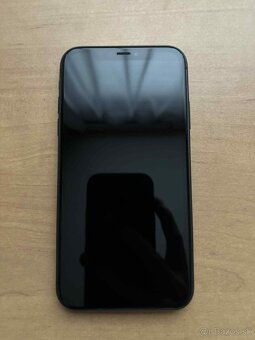 Apple iPhone 11 64 GB čierny - 3