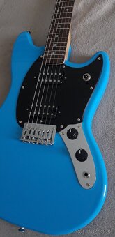 Squier Mustang - 3