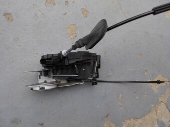 Predám na Ford Transit Custom pokazený zámok dverí - 3