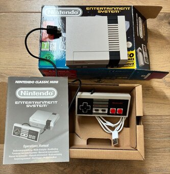 Nintendo Classic Mini komplet v krabici - 3