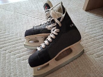 Predám korčule veľkosť 38 - 3
