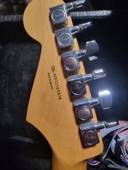 Fender Stratocaster Mexico - 3