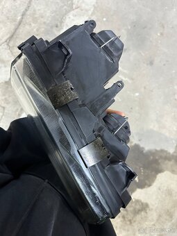 Prave predne svetlo bmw E36 - 3