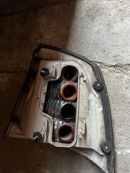 Opel Astra G čierné zadné svetla - 3