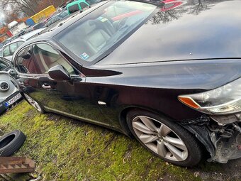 LexusLS600HL - 3