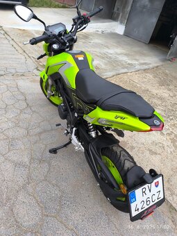 Benelli TNT125 green - 3