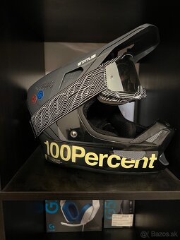 100% status prilba M - 3