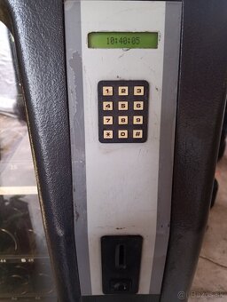 Predajný automat - 3