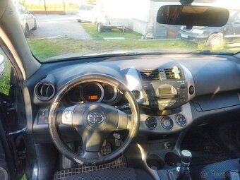 Toyota RAV4 - 3