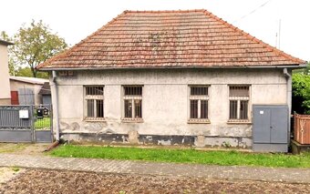 Na predaj dva rodinné domy vo Vrábloch - 3