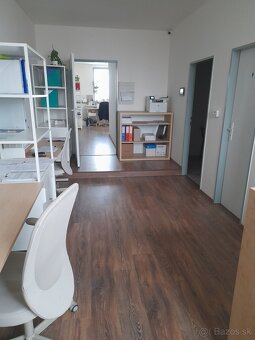 Obchodno-kancelárske priestory v Komárne - 3