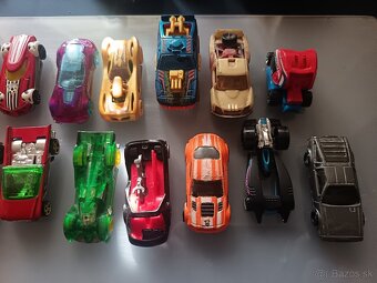 Predám autíčka Hot wheels - 3