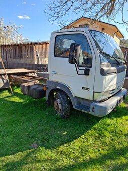 Nisan cabstar - 3
