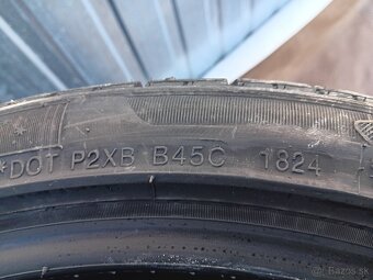 225/40R18 letné - 3