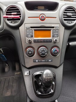 Kia Carens - 3