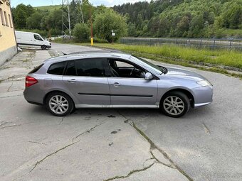 Renault Laguna 3 Grandtour 2.0 dci 110kW NOVÁ STK - 3