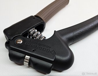 GD GRIP PRO (hnedý) - posilňovač úchopu ruky, zápästia a prs - 3