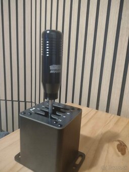 Manuálna riadiacia páka pre závodné hry - 3