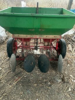 Sadzač zemiakov 2radový - 3