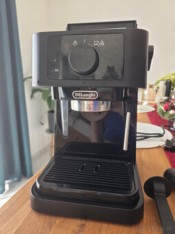 Pákový kávovar De'Longhi Stilosa EC 230.BK - 3