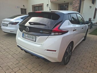Predám Nissan Leaf 62 kWh batéria, 10/2020 - 3