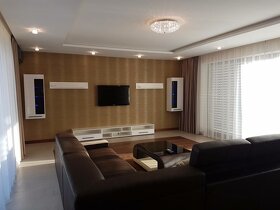 PRENÁJOM- Jedinečný, luxusný byt 148 m2 s terasami a parkova - 3