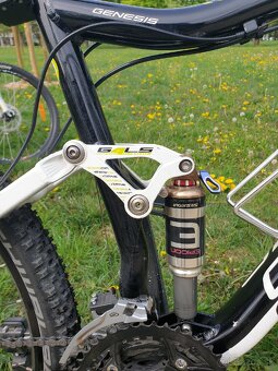 Celoodpružený bicykel Genesis - 3