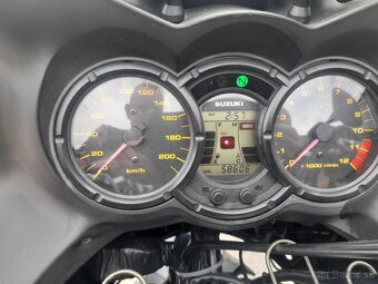 Suzuki DL 650 V strom - 3
