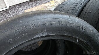 Predám semislick 225/45 R17 - 3