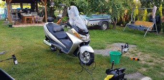Suzuki Burgman 400 - 3