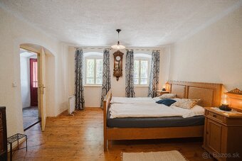 Zrekonštruovaný zariadený dom pri Námestí Svätej Trojice - 3