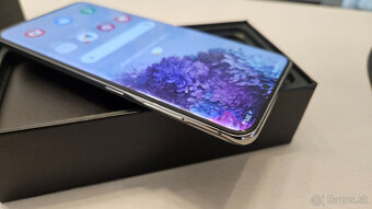 Samsung Galaxy S20 - funkčný - 3