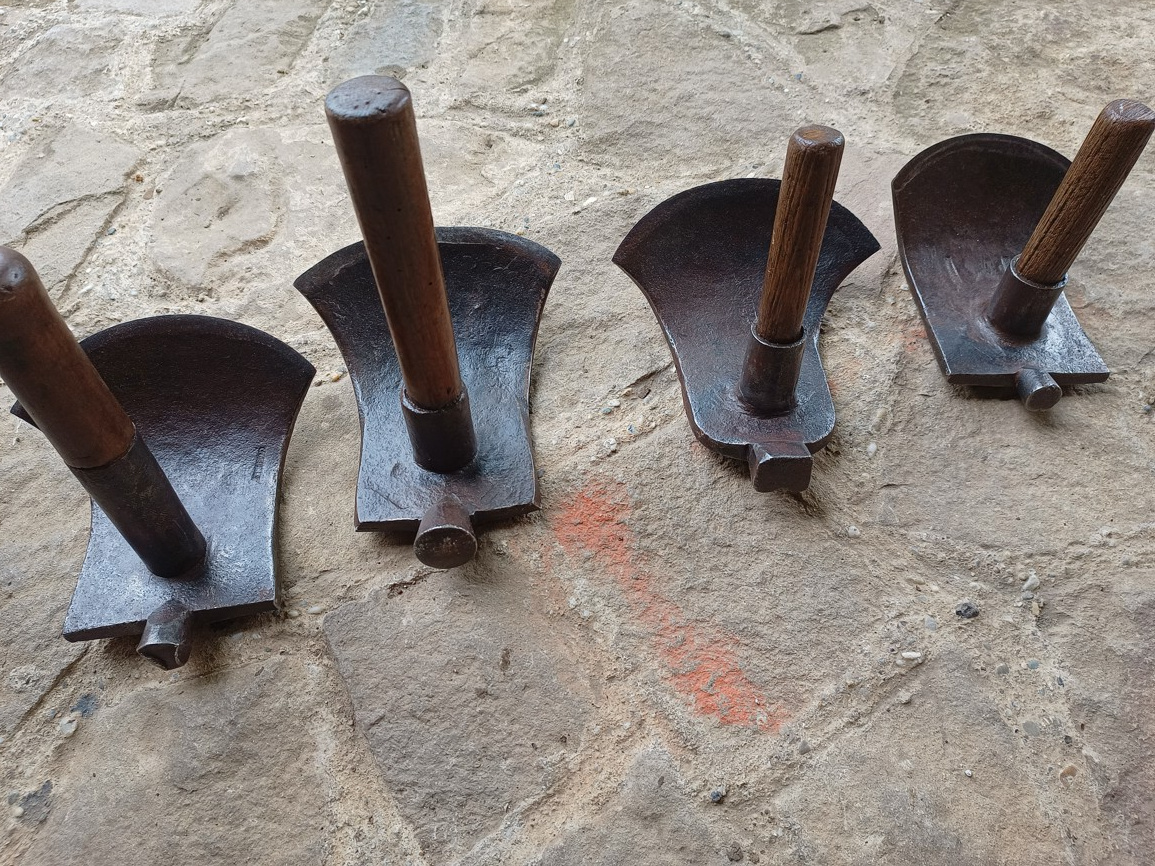 sekera dlabačka sekeru ,sekery ,, topor, teslica 745 - 4