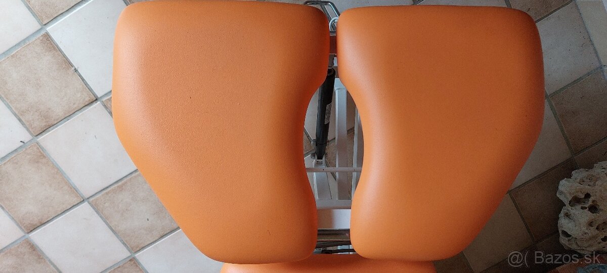 Chiroprakticke masážne lehátko - 4