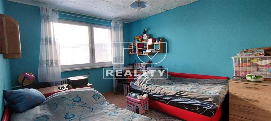 3-IZBOVÝ BYT,ČIASTOČNÁ REKONŠTRUKCIA,KARLOVA VES,64m2 - 4