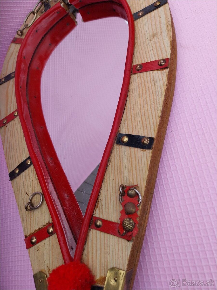 Chomut zrkadlo 35€ - 4