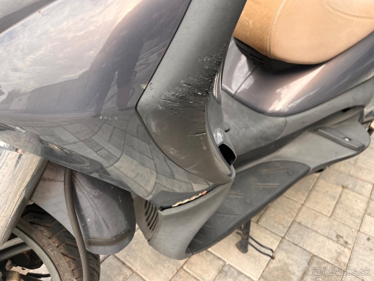 Piaggio Beverly 500 ie - 4