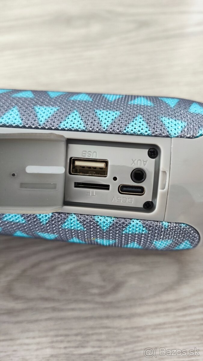 BLUETOOTH reproduktor - 4