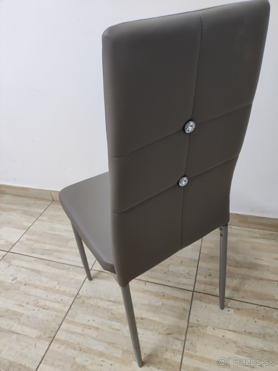 6ks nove stoličky - 4